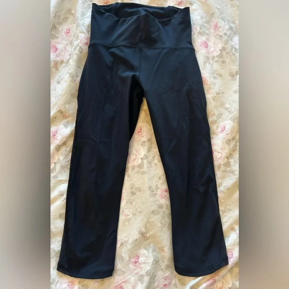 Lululemon Women's Leggings Train Times Crop (17